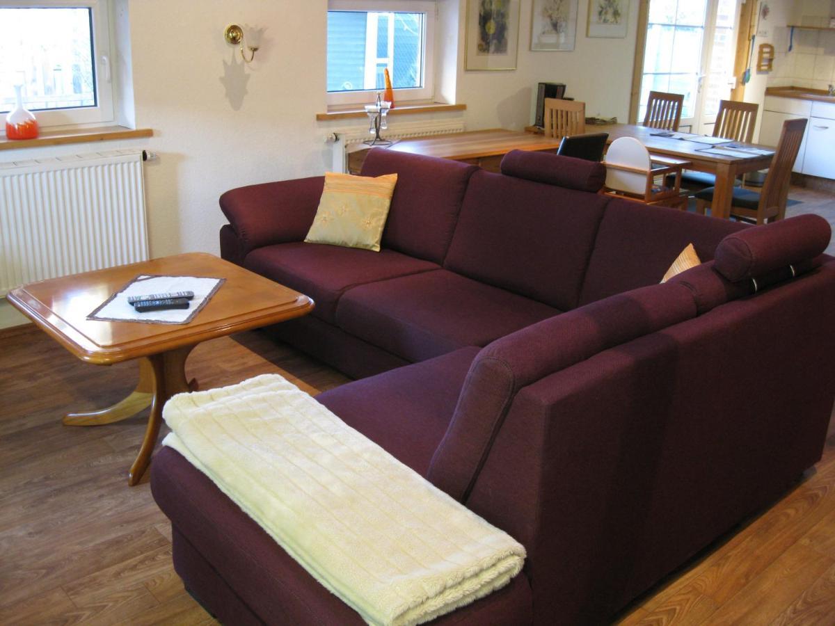 Ferienwohnung Aurich Sandhorst Eg Mit Terrasse Und Kleinem Garten Exterior photo
